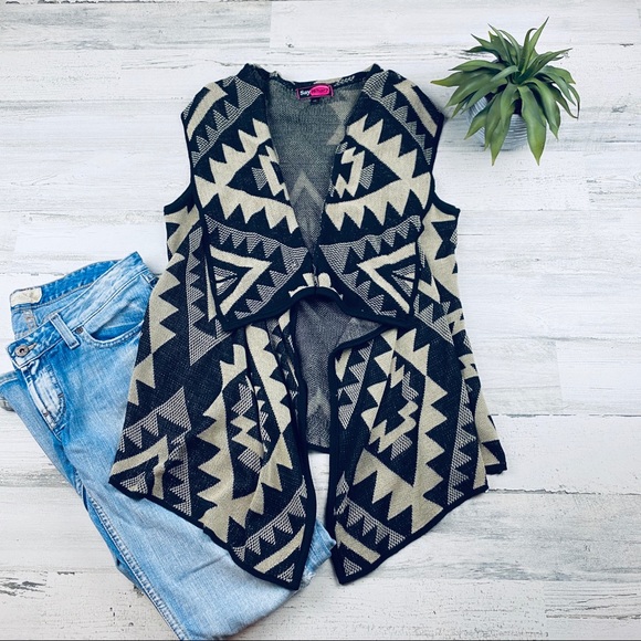 Aztec sleeveless cardigan - Picture 5 of 5